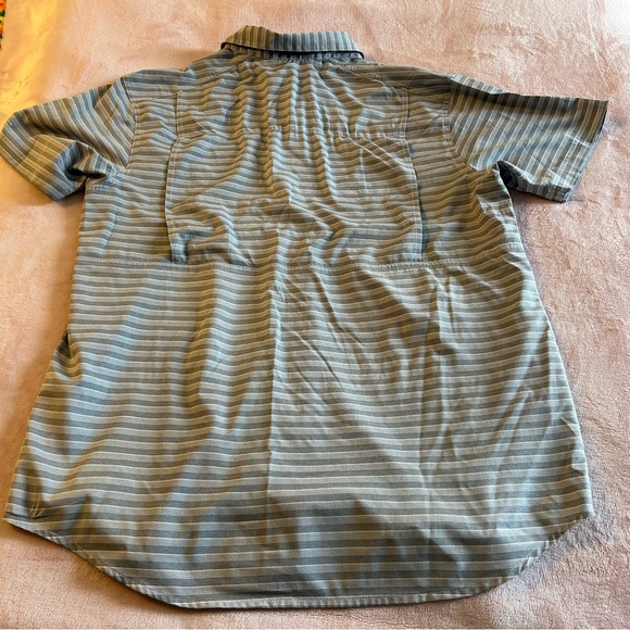 Columbia Omni Shade gray striped short sleeve button down UPF30 zip pocket L - Picture 4 of 9